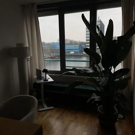 Apartment Large West With Balcony