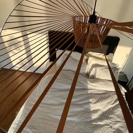 Large West With Balcony Apartment *