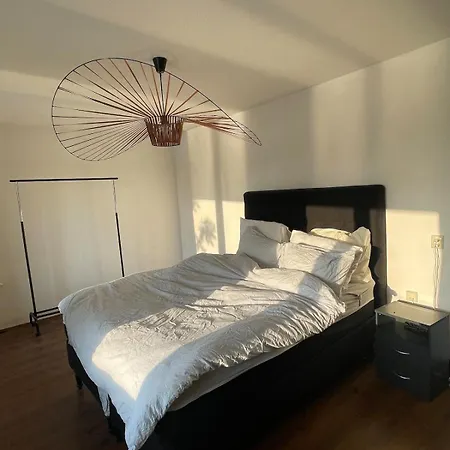 Large West With Balcony Apartment *